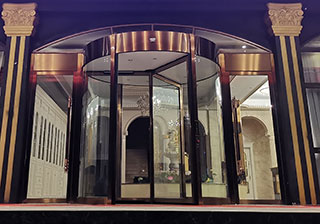 三翼旋轉(zhuǎn)門(mén)